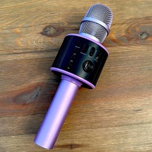 Blue tooth karaoke microphone